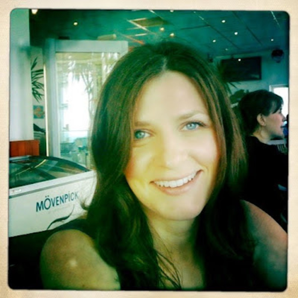 Meet your Posher, Caroline